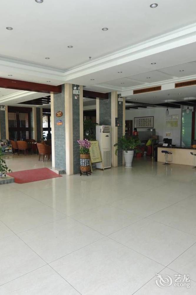 Sanya Jingwei Hotel - סניה מראה חיצוני תמונה