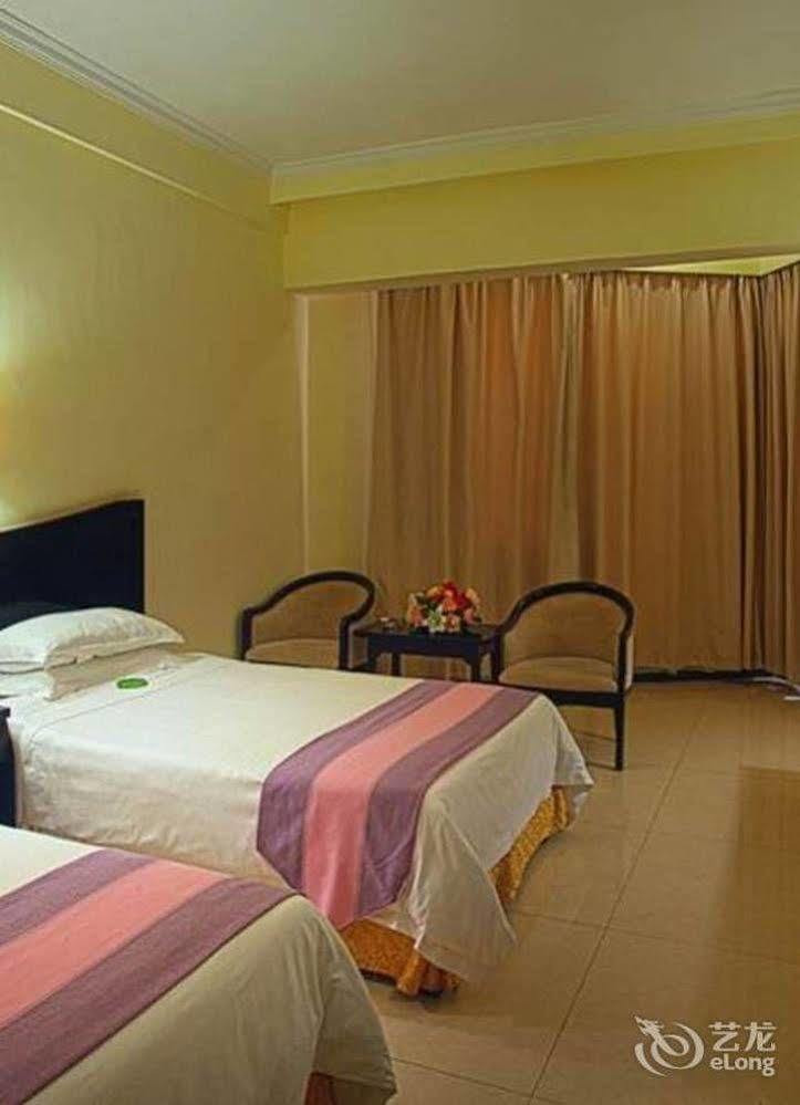 Sanya Jingwei Hotel - סניה מראה חיצוני תמונה